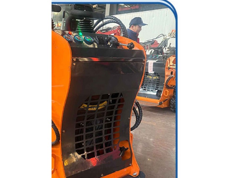 ME380C Skid Steer Loader