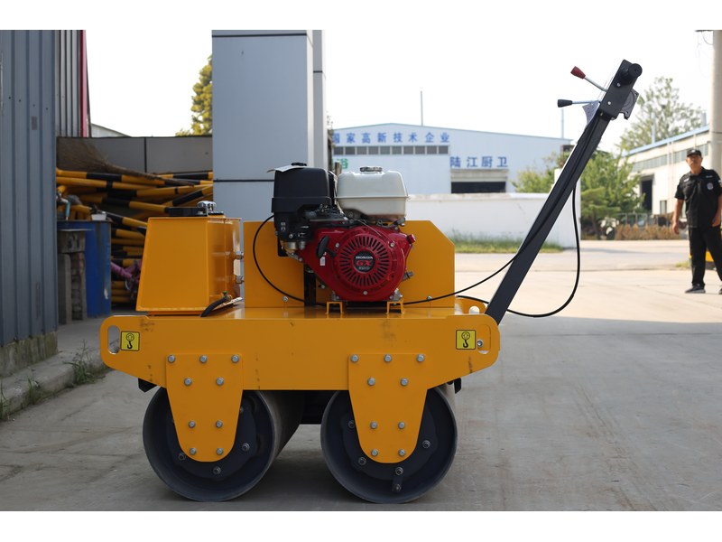 YH-YLS700B Road Roller