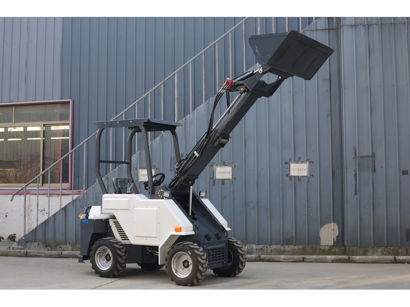 YH30 Four-Wheel Drive, Fully Hydraulic Telehandler